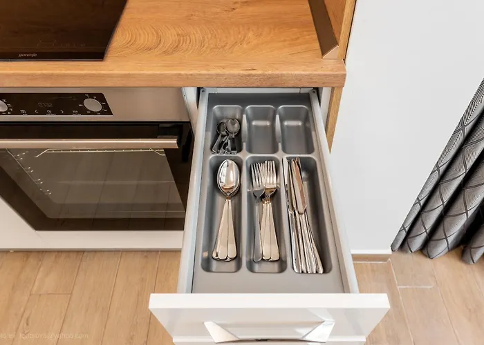 Sea Horizon - 1br Free Parking *