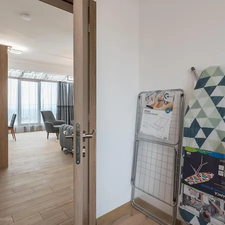 Sea Horizon - 1br Free Parking Apartment *